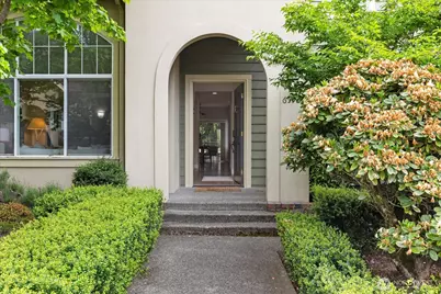 6592 127th Place SE, Bellevue, WA 98006 - Photo 3
