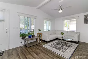 10713 63rd St E, Puyallup, WA 98372 - Photo 3