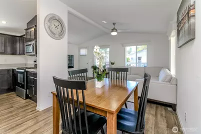 10713 63rd St E #27, Puyallup, WA 98372 - Photo 11