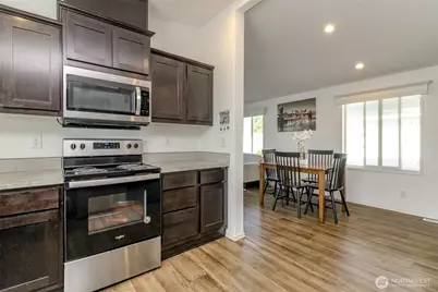 10713 63rd St E #27, Puyallup, WA 98372 - Photo 7