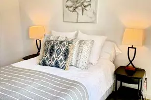 604 NW 77th St, Seattle, WA 98117 - Photo 7