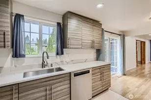 14379 104th Ave NE, Kirkland, WA 98034 - Photo 7