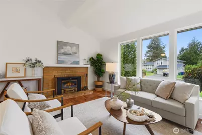 2208 Vashon Ave NE, Renton, WA 98059 - Photo 5