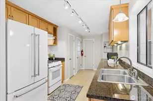 6017 190th St SW, Lynnwood, WA 98036 - Photo 9