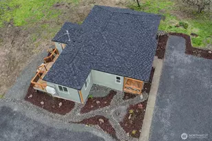 39618 E Meridian, Eatonville, WA 98328 - Photo 29
