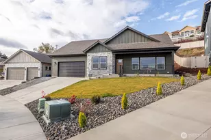 1919 Westhaven, Wenatchee, WA 98801 - Photo 1