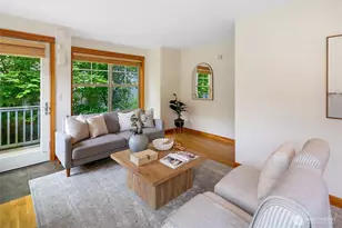140 21st Ave E, Seattle, WA 98112 - Photo 11