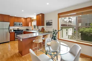 140 21st Ave E, Seattle, WA 98112 - Photo 9