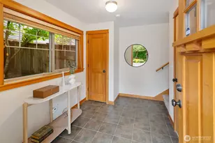 140 21st Ave E, Seattle, WA 98112 - Photo 5
