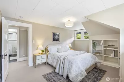 726 20th Avenue E, Seattle, WA 98112 - Photo 29