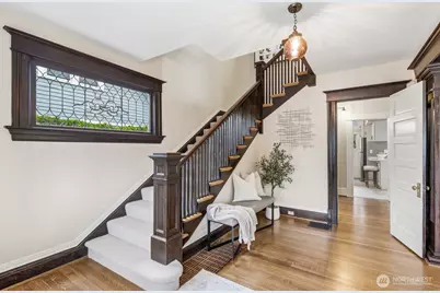 726 20th Avenue E, Seattle, WA 98112 - Photo 9
