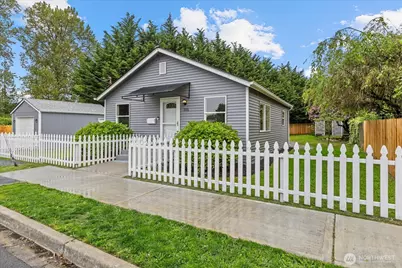 335 N Madison Street, Monroe, WA 98272 - Photo 1