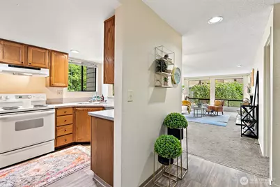 15123 Sunwood Boulevard #GG21, Tukwila, WA 98188 - Photo 3