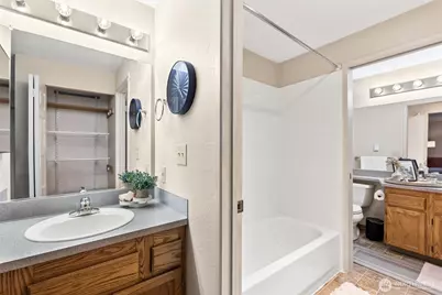 15123 Sunwood Boulevard #GG21, Tukwila, WA 98188 - Photo 17