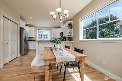 3030 31st Avenue W, Seattle, WA 98199 - Photo 9