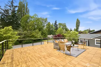 9526 7th Avenue NW, Seattle, WA 98117 - Photo 13