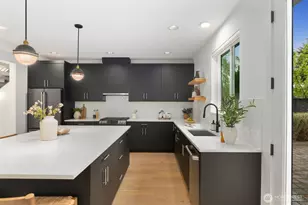 6233 Carleton Ave S, Seattle, WA 98108 - Photo 9