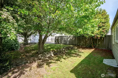 828 S Hawthorne Street, Tacoma, WA 98465 - Photo 17