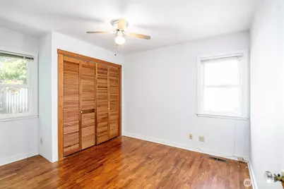 828 S Hawthorne Street, Tacoma, WA 98465 - Photo 9