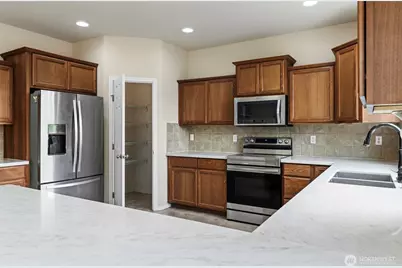 15233 100th Avenue SE, Yelm, WA 98597 - Photo 3