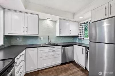 140 Summit Avenue N #B5, Kent, WA 98030 - Photo 5