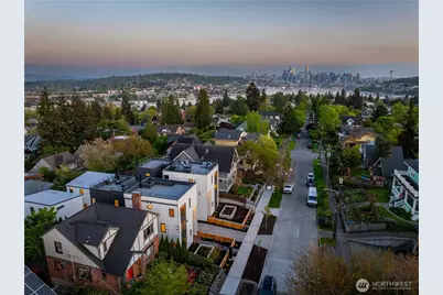 4116 B Burke Avenue N, Seattle, WA 98103 - Photo 1