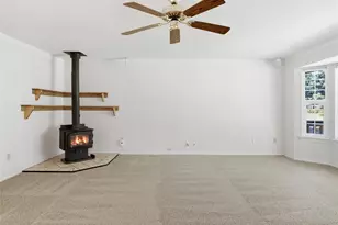 322 Country Estates Dr W, Rainier, WA 98576 - Photo 7