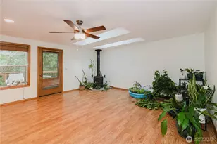 566 E Pointes Dr W, Shelton, WA 98584 - Photo 3