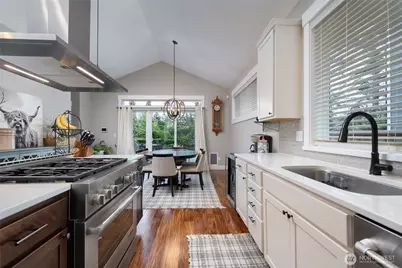 3103 Calvin Court, Anacortes, WA 98221 - Photo 9
