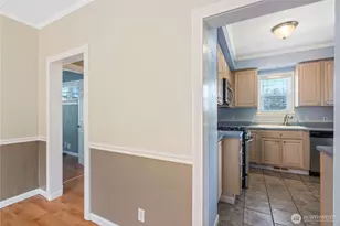 3015 W Emerson St, Seattle, WA 98199 - Photo 13