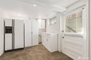 3015 W Emerson St, Seattle, WA 98199 - Photo 29