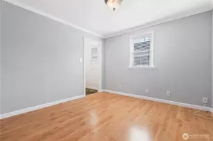 3015 W Emerson St, Seattle, WA 98199 - Photo 17