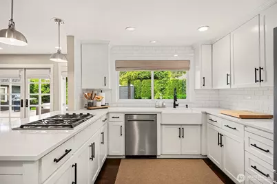 3819 204th Avenue NE, Sammamish, WA 98074 - Photo 9