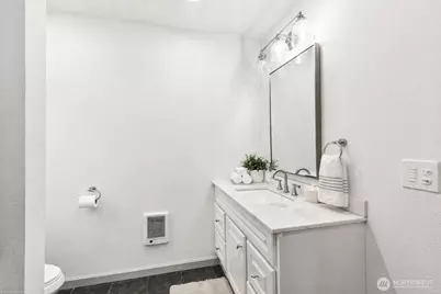 908 E First Street, Aberdeen, WA 98520 - Photo 3