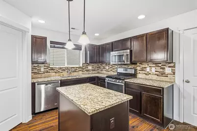 709 Crested Butte Boulevard, Mount Vernon, WA 98273 - Photo 11