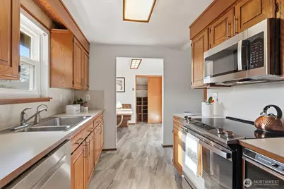 14804 12th Avenue SW, Burien, WA 98166 - Photo 9
