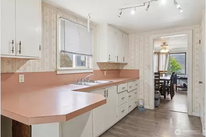 118 Coulee Boulevard, Electric City, WA 99123 - Photo 7