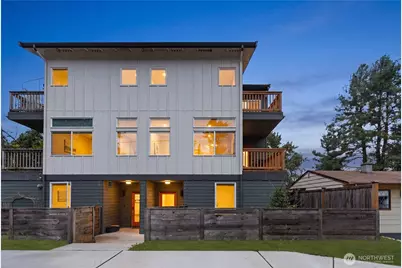 18309 11th Avenue NE #B, Shoreline, WA 98155 - Photo 1