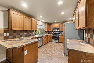 7076 Prism St SE, Lacey, WA 98513 - Photo 9