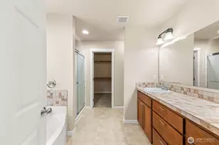 7076 Prism St SE, Lacey, WA 98513 - Photo 25
