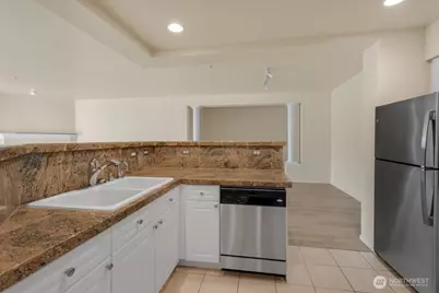 2244 132nd Avenue SE #B112, Bellevue, WA 98005 - Photo 9