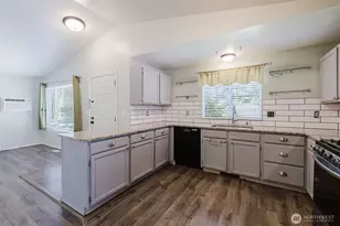 644 Adele Ave, Bremerton, WA 98312 - Photo 9