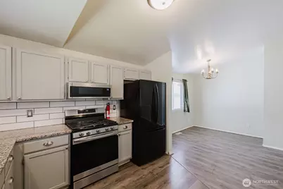 644 Adele Avenue, Bremerton, WA 98312 - Photo 11