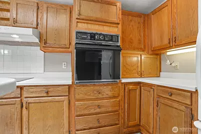 905 243rd Street SW, Bothell, WA 98021 - Photo 5