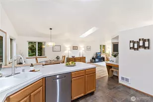 4372 Holcomb St, Port Townsend, WA 98368 - Photo 15