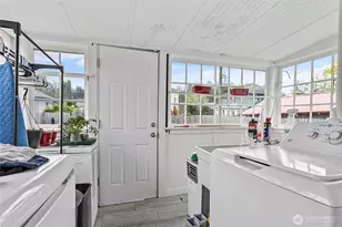 1404 S 2nd St, Mount Vernon, WA 98273 - Photo 17