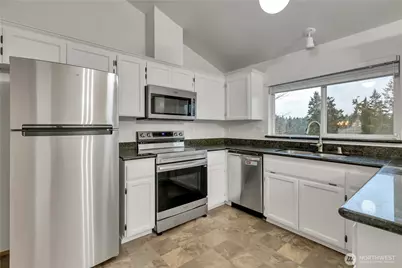 14407 68th Avenue Ct E, Puyallup, WA 98375 - Photo 11