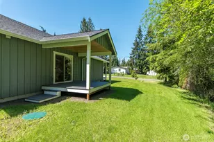 1701 Hemlock Dr, Camano Island, WA 98282 - Photo 21