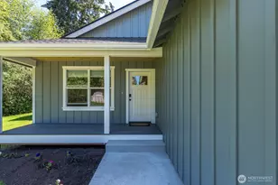 1701 Hemlock Dr, Camano Island, WA 98282 - Photo 3
