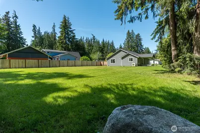 1701 Hemlock Drive, Camano Island, WA 98282 - Photo 23